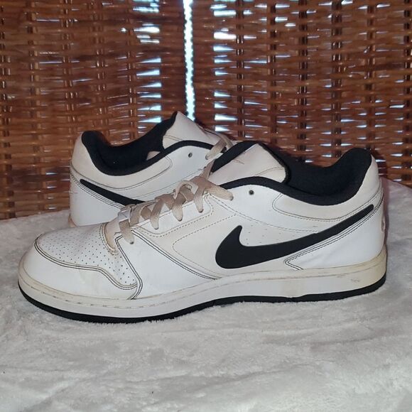 Nike Prestige White Black Swoosh Soles Shoes 11 - Picture 5 of 12